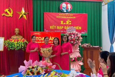 TOẠ ĐÀM CHÀO MỪNG 43 NĂM. NGÀY NHÀ GIÁO VIỆT NAM 20/11