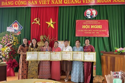 Hội nghị Công chức- viên chức- người lao động năm học 2021- 2022.